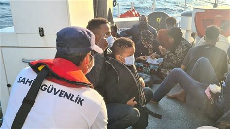 T­ü­r­k­ ­k­a­r­a­ ­s­u­l­a­r­ı­n­a­ ­i­t­i­l­e­n­ ­5­3­ ­d­ü­z­e­n­s­i­z­ ­g­ö­ç­m­e­n­ ­k­u­r­t­a­r­ı­l­d­ı­